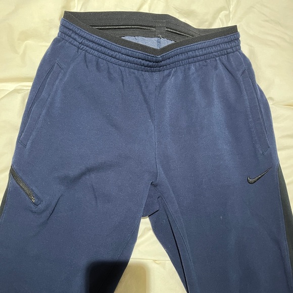 Nike fleece joggers - Picture 2 of 4